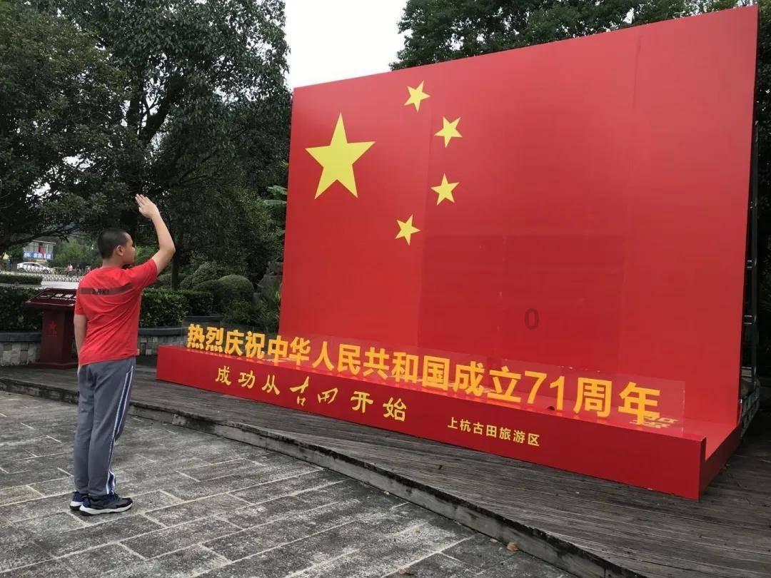 2023年共批准注册产品2728个 医疗器械产业稳健增长
