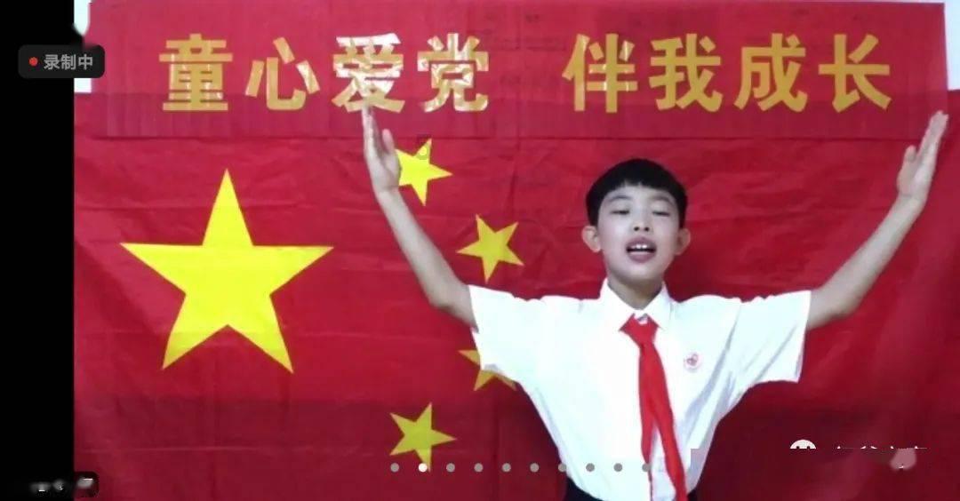 向上跳的香蕉